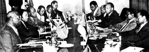 Kenyan and Mozambican delegations, July 1989