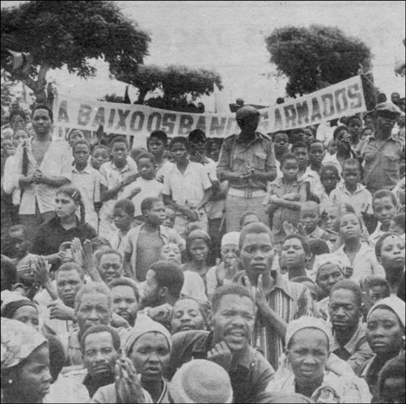 The crowd at the Chibuto rally