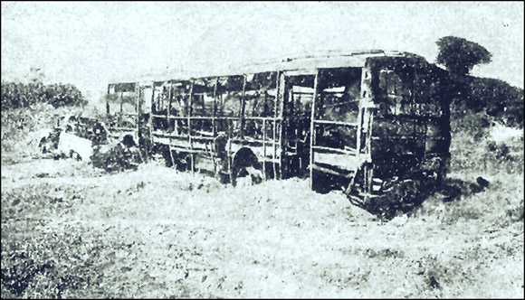 Taninga: burnt-out bus after Renamo attack