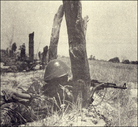 FPLM soldiers in training. 