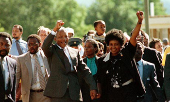 Nelson Mandela released from Pollsmoor